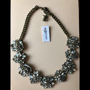 BAUBLE BAR STATEMENT NECKLACE